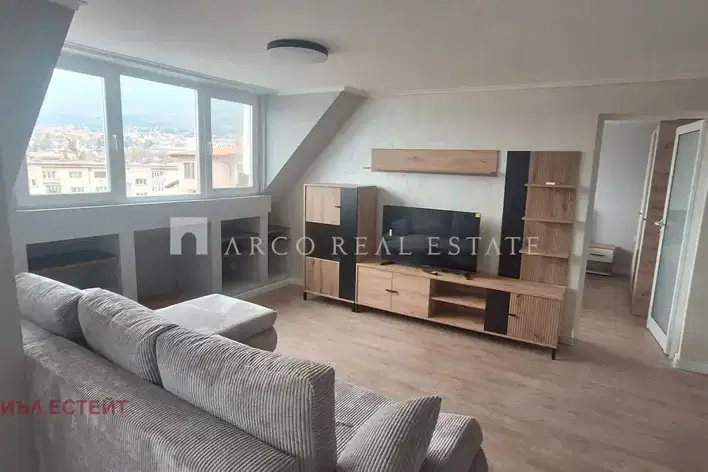 3-bedroom apartment in Sofiya, Karpuzica