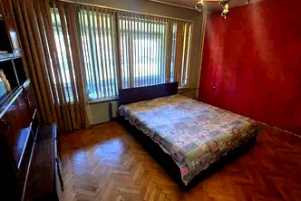Тристаен апартамент с тераса в Красна поляна 2, София
