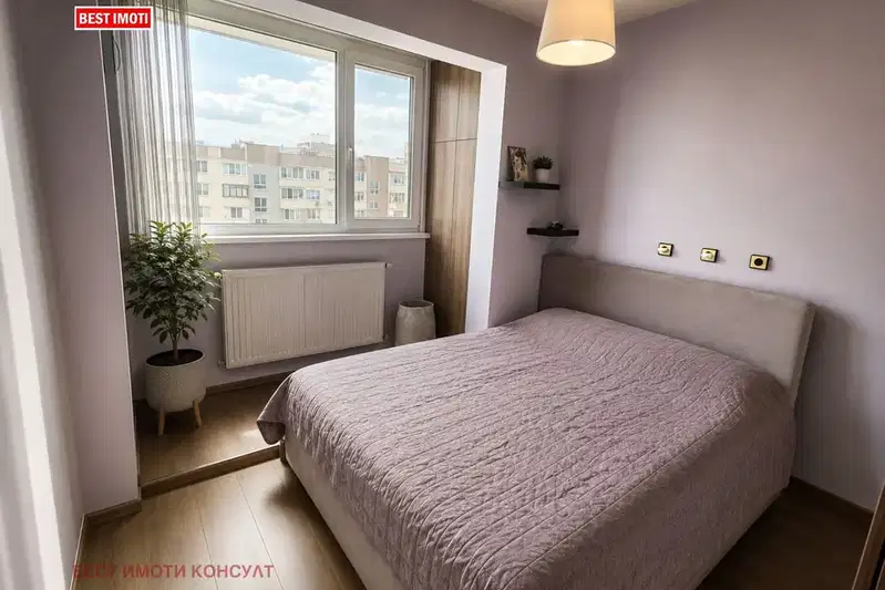 Тристаен апартамент с две спални в Красна поляна 3, София
