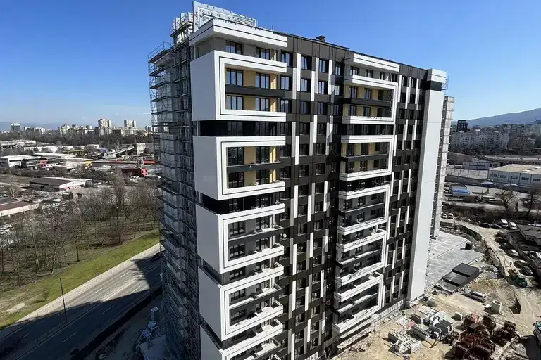 3-bedroom apartment in Sofiya, Krasno Selo