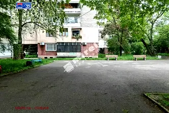 Тристаен апартамент с две тераси в Красно село, София