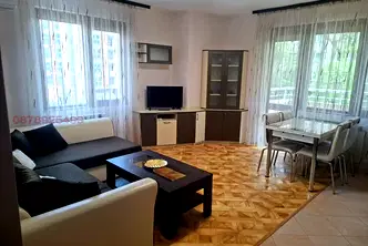 Двустаен апартамент с тераса в Красно село, София