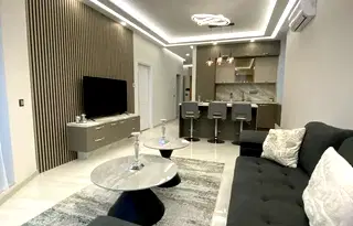 Тристаен апартамент с две бани в Кръстова вада, София