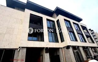 Тристаен апартамент 115 кв.м в Кръстова вада с тераса