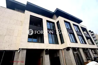 Тристаен апартамент 115 кв.м в Кръстова вада с тераса
