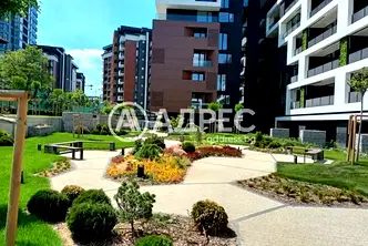 Тристаен апартамент в София, Кръстова вада