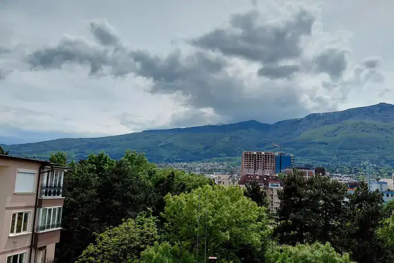3-bedroom apartment in Sofiya, Krystova Vada