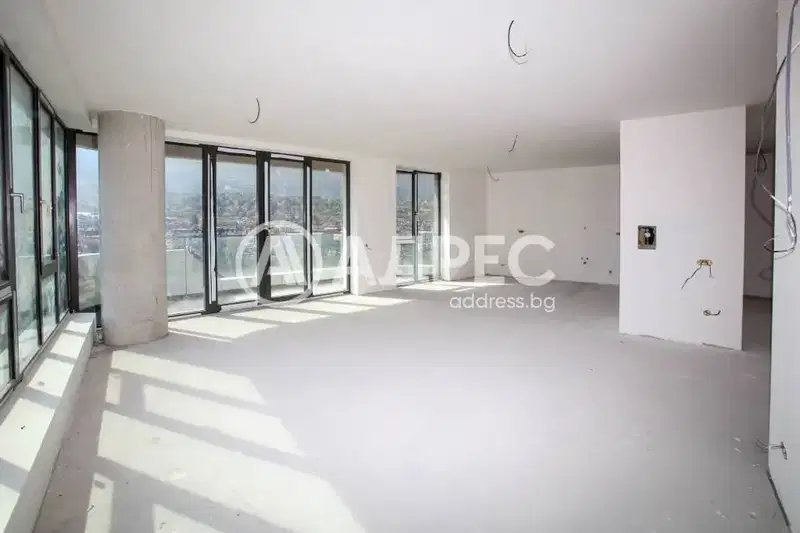 4-bedroom apartment in Sofiya, Krystova Vada