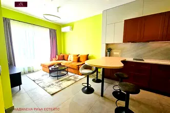 2-стаен апартамент с голяма тераса в Кръстова вада, София