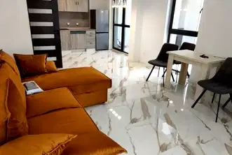 Просторен 2-стаен апартамент в Кръстова вада с тераса