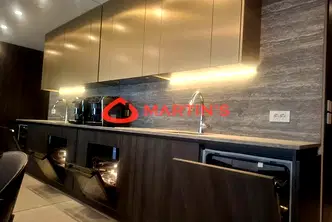 Тристаен апартамент с две тераси в Кръстова вада, София