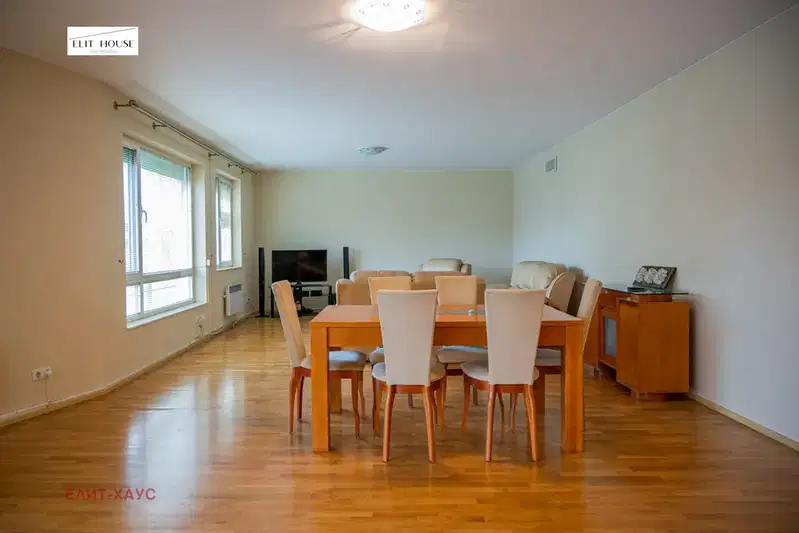 4-bedroom apartment in Sofiya, Krystova Vada