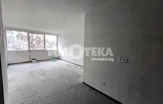 Двустаен апартамент в София, Лагера