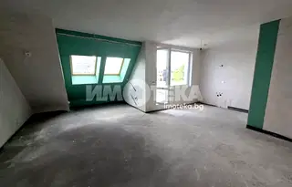Тристаен апартамент в София, Лагера