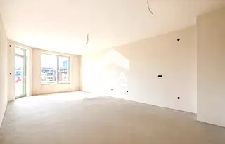 Многостаен апартамент в София, Лагера