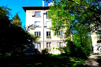 Двустаен апартамент в Лагера с балкон и функционално разпределение