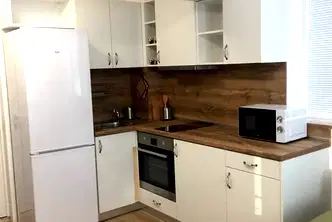 Двустаен апартамент с южна тераса в Лагера, София