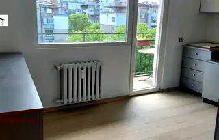 Двустаен апартамент с тераса в Лагера, София