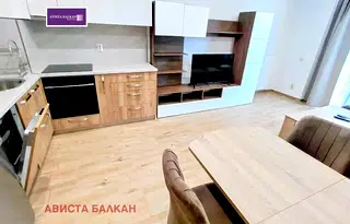 Луксозен 2-стаен апартамент в Лагера с паркомясто