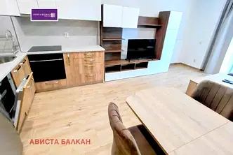 Луксозен 2-стаен апартамент в Лагера с паркомясто