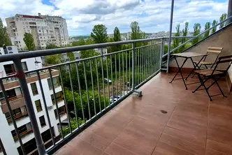 Двустаен апартамент с тераса в Лагера, София