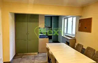 Четиристаен апартамент с три балкона в Лагера, София