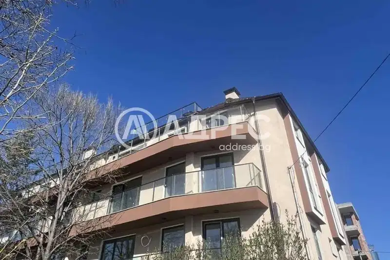 Едностаен апартамент в Левски с тераса и асансьор