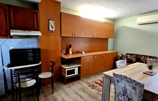 Тристаен апартамент в Левски с балкон и функционално разпределение