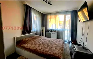 Просторен 4-стаен апартамент в Левски с три спални