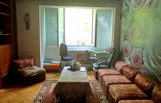 Тристаен апартамент с две паркоместа в Лозенец, София