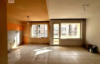 Тристаен апартамент в Лозенец с две тераси