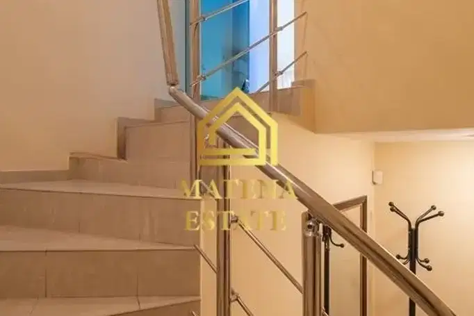 3-bedroom apartment in Sofiya, Lozenec