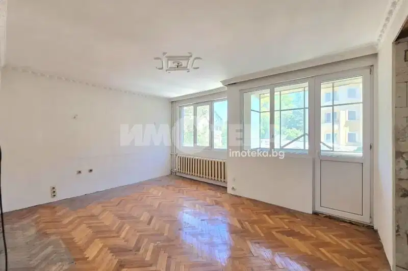 4-bedroom apartment in Sofiya, Lozenec