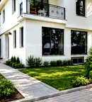 4-стаен апартамент с двор и паркоместа в Лозенец, София