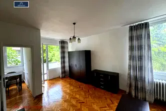 Едностаен апартамент в Лозенец с балкон и западно изложение