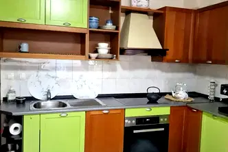 2-стаен апартамент с двор в Лозенец, София