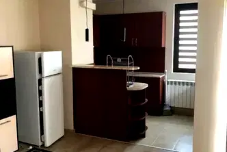 Двустаен апартамент с тераса в Лозенец, София