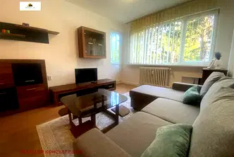 Двустаен апартамент с тераса в Лозенец, София, бул. Черни връх