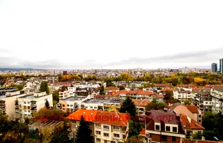 Луксозен 3-стаен апартамент с гараж в Лозенец, София
