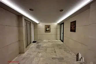 Тристаен апартамент с две тераси в Лозенец, София