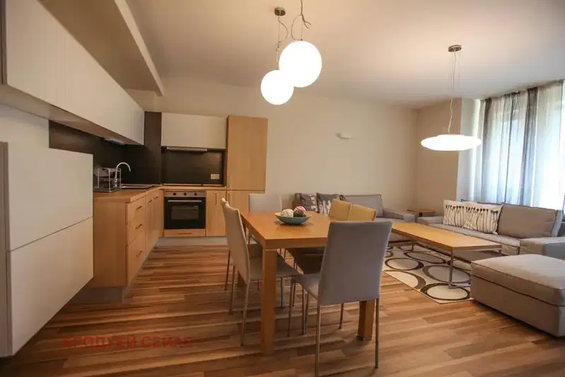 3-bedroom apartment in Sofiya, Lozenec