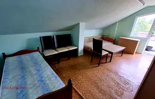 Обзаведено студио с балкон в Лозенец, София