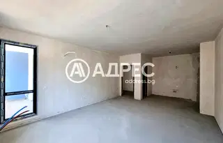 Двустаен апартамент в София, Люлин 1