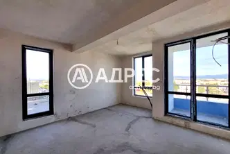 Двустаен апартамент в София, Люлин 1
