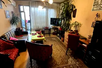 Тристаен апартамент с югозападно изложение в Люлин 2, София