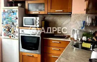Едностаен апартамент с отделна кухня в Люлин 3, София