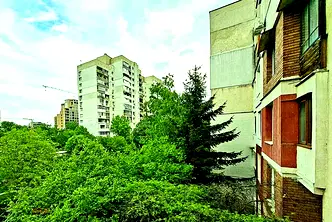2-стаен апартамент в Люлин 3 с остъклен балкон
