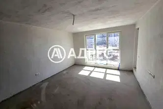 Двустаен апартамент с тераса в Люлин 5, София