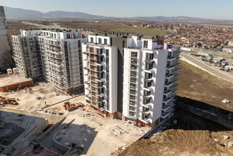 Тристаен апартамент в Люлин 5 с тераса в нов комплекс