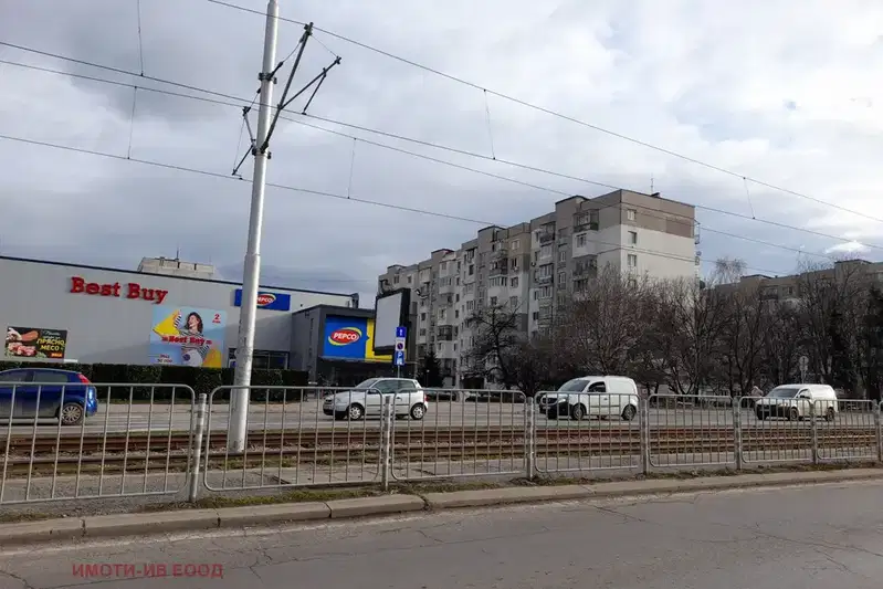 2-стаен апартамент с тераса в Люлин 6, София